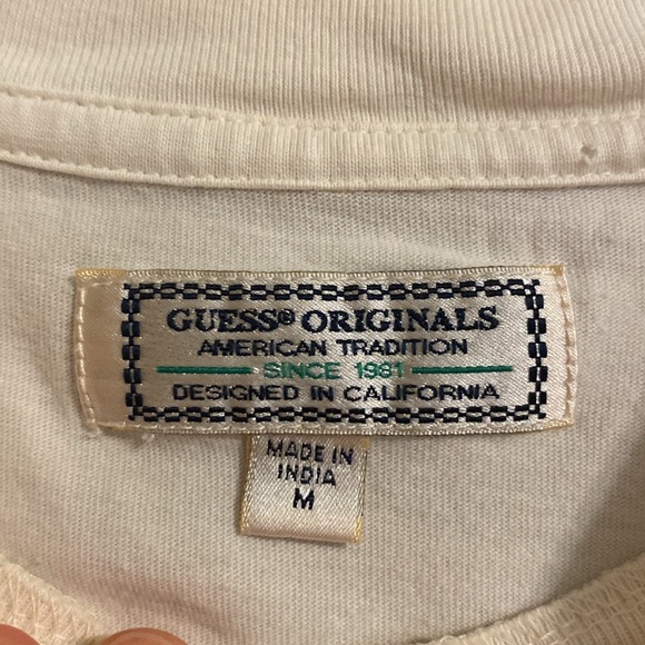 Guess short sleeve cream graphic tee - Picture 4 of 5